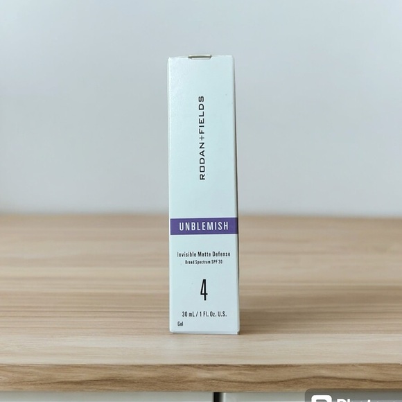 💫New!! Rodan+Fields Unblemish Invisible Matte Defense! - Picture 7 of 7